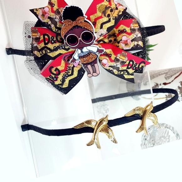 LOT OF X2🍒LOL Doll-D&G Graphics Ribbons Headband⭐Gold Doves Headband - Picture 2 of 7